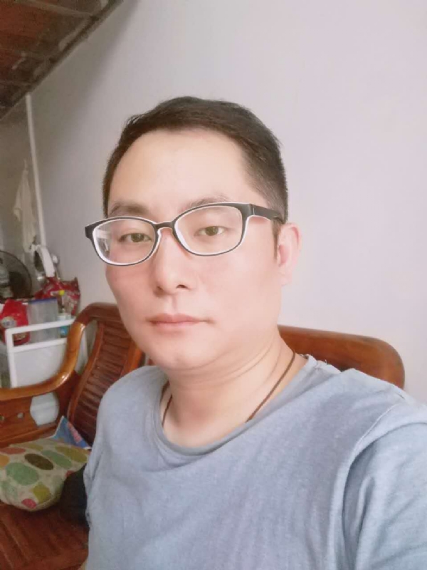 流星的尾巴的第一张照片--龙岩征婚网