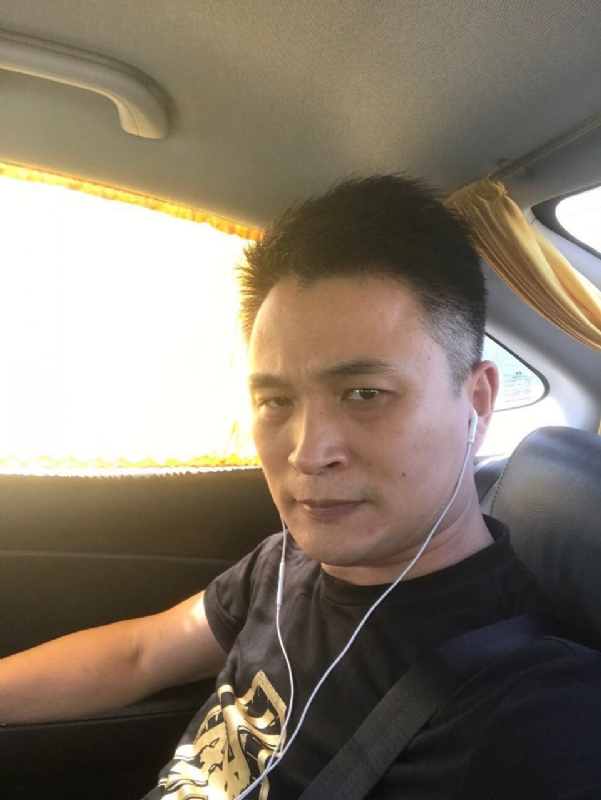 罗的第二张照片--龙岩征婚网