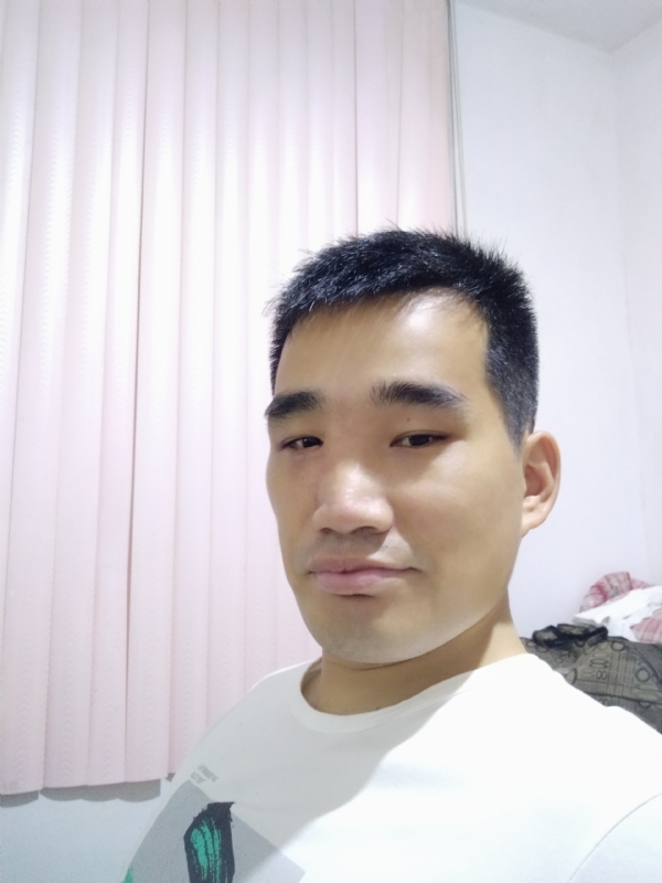 大男孩的第一张照片--龙岩征婚网