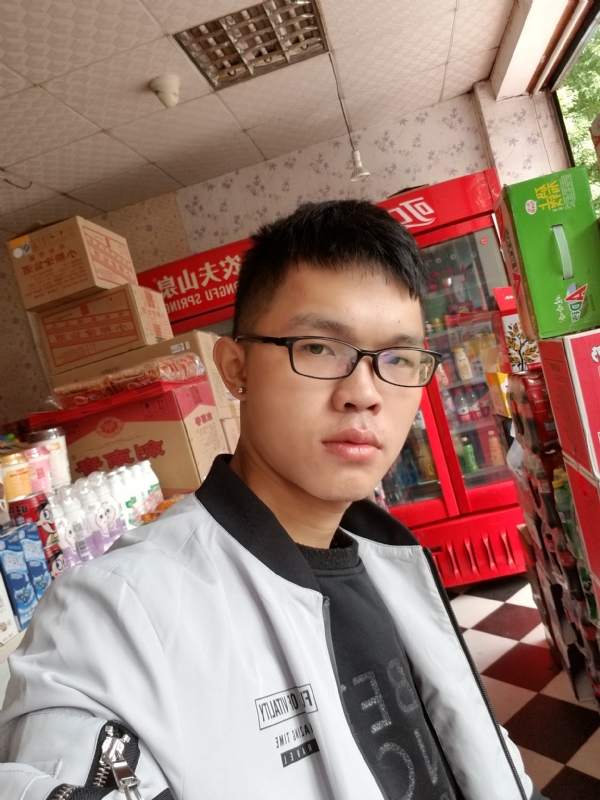 柒年的第一张照片--龙岩征婚网