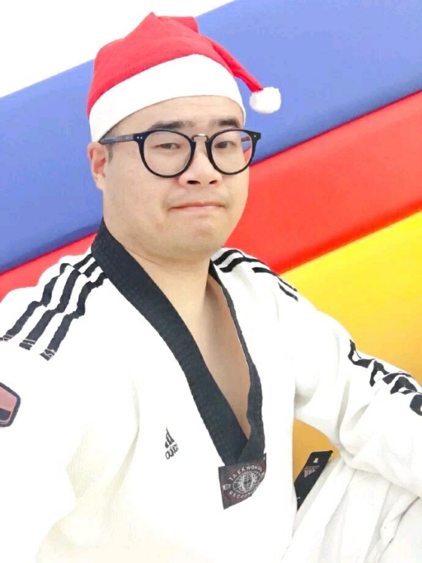 何当重相见的第一张照片--龙岩征婚网