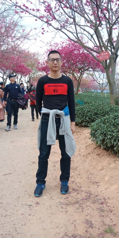 小梁的第一张照片--龙岩征婚网