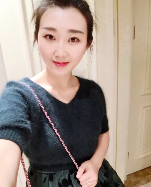 小妮的第三张照片--龙岩征婚网