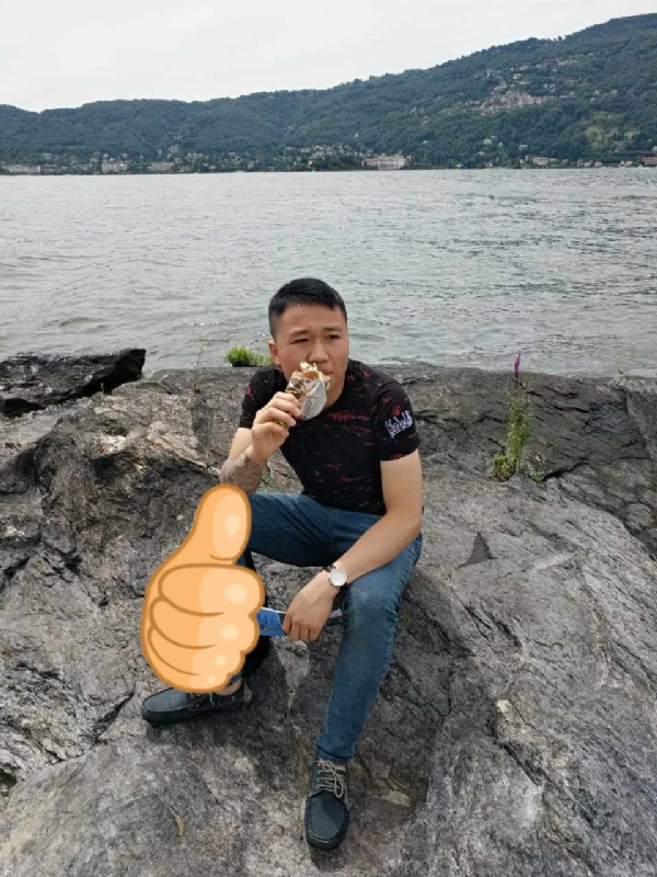 绚烂背后的平淡的第一张照片--龙岩征婚网