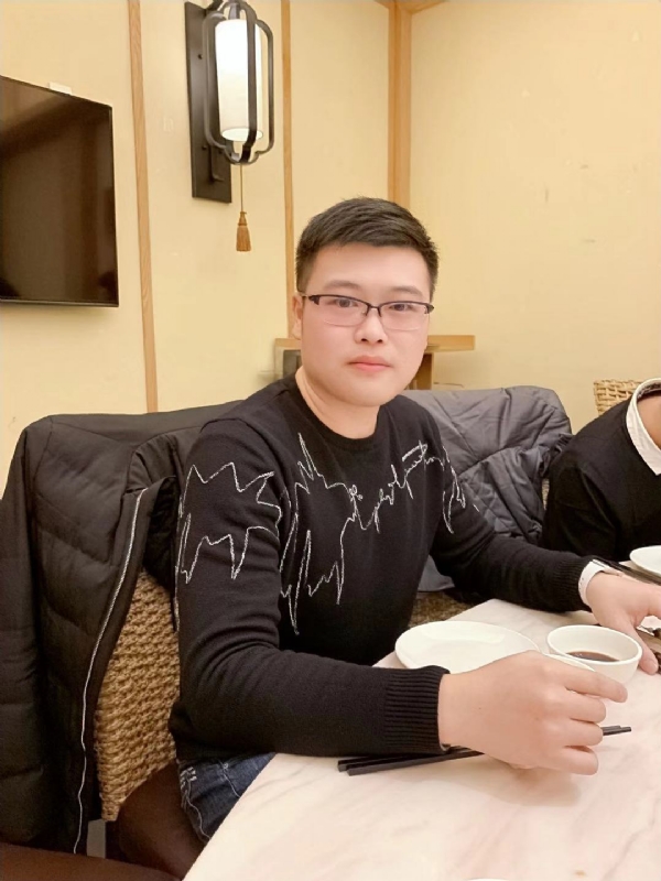 YIDA的第一张照片--龙岩征婚网