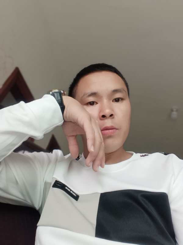 冷漠的第一张照片--龙岩征婚网