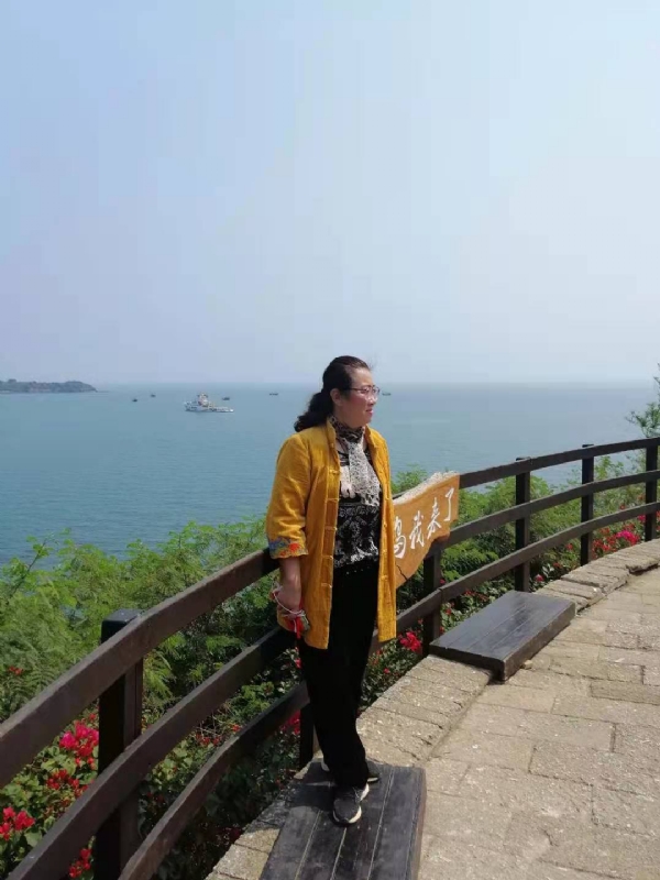 曦若半秋的第一张照片--龙岩征婚网