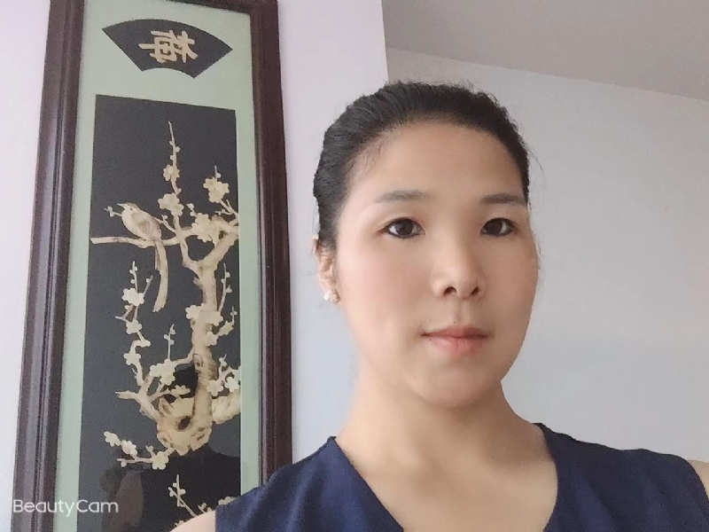 微笑的第一张照片--龙岩征婚网