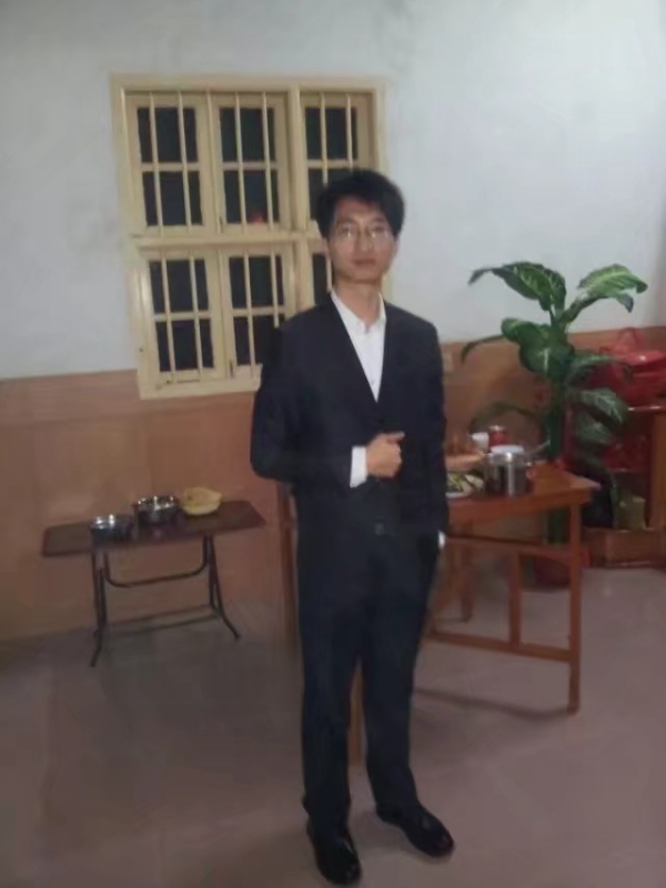 潇湘剑雨的第一张照片--龙岩征婚网