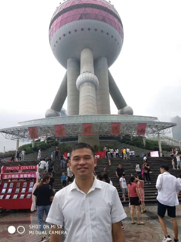 小猫吃老鼠的第一张照片--龙岩征婚网