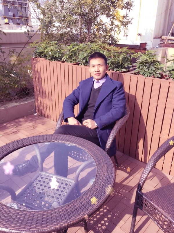 哥哥的第一张照片--龙岩征婚网