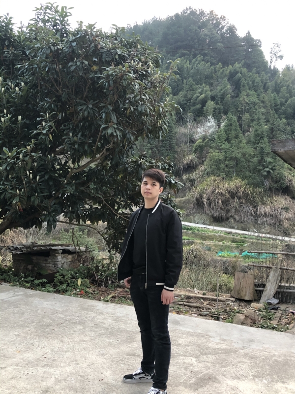 随遇而安的第一张照片--龙岩征婚网