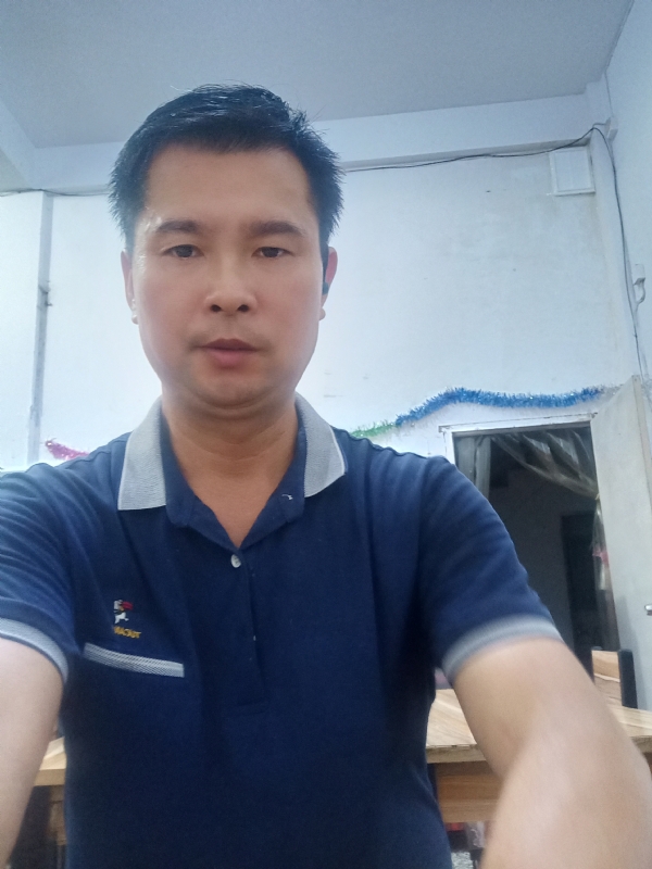 我是自强不息的第一张照片--龙岩征婚网