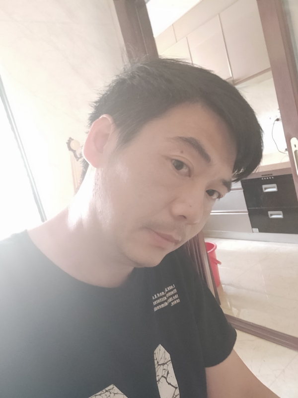 漫步的第一张照片--龙岩征婚网