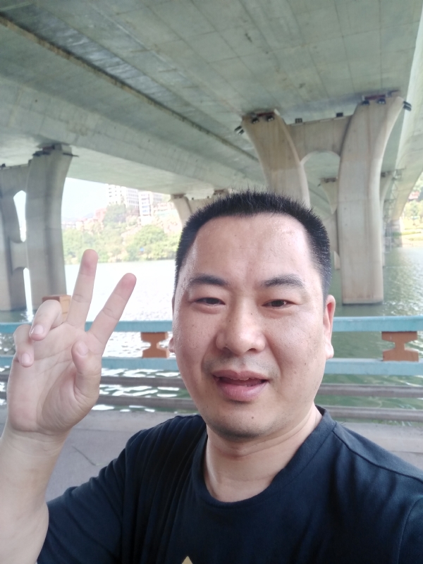 上人的第一张照片--龙岩征婚网