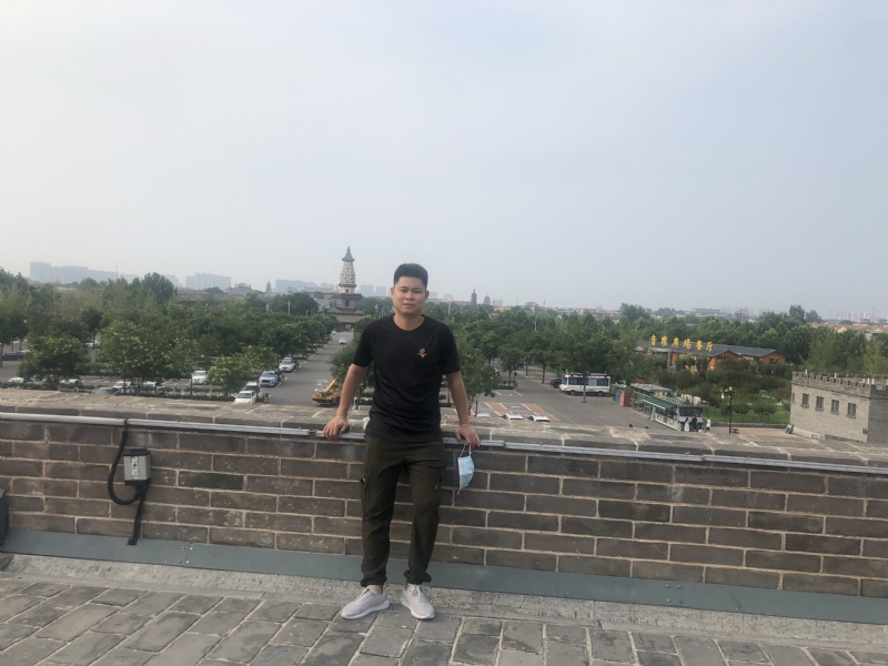 123.向左向右的第一张照片--龙岩征婚网