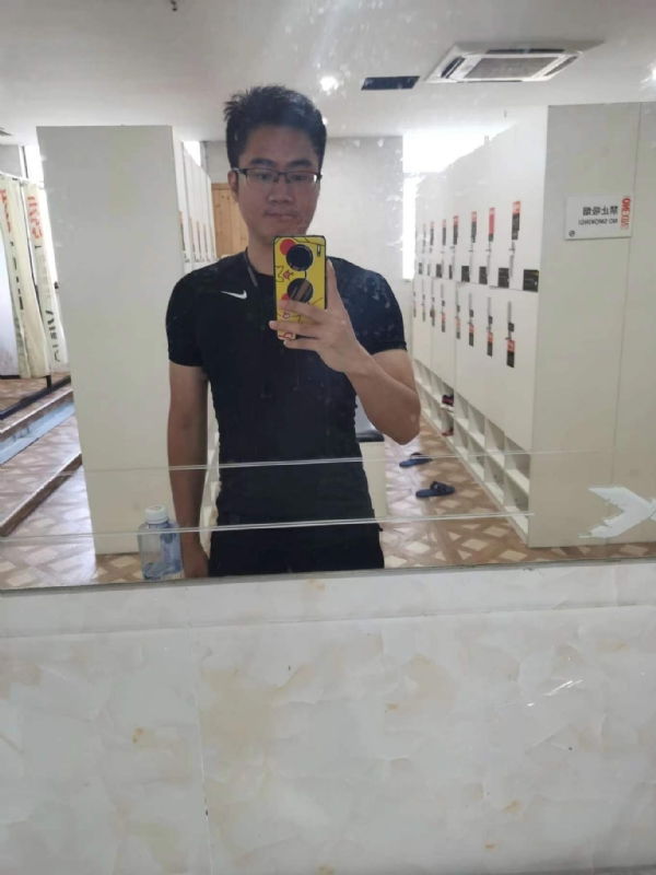 习惯发呆的第一张照片--龙岩征婚网
