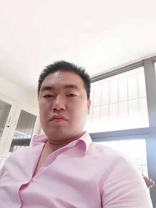 命运的打拼的第一张照片--龙岩征婚网