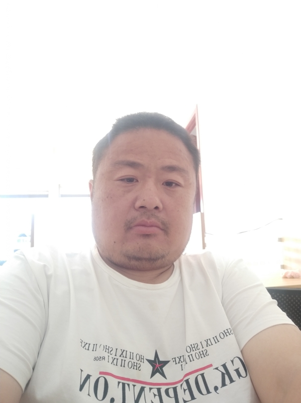 流星隐爱的第一张照片--龙岩征婚网