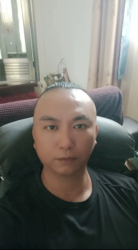 施逸森的第一张照片--龙岩征婚网