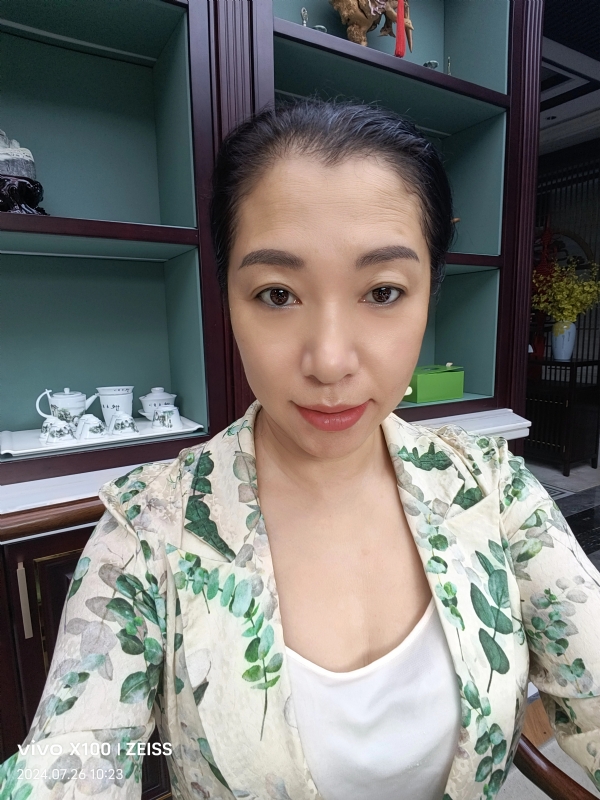 仝馨的第三张照片--龙岩征婚网
