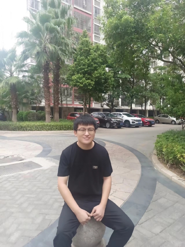 等闲的第三张照片--龙岩征婚网