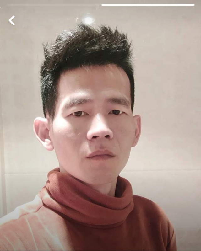 白了少年头的第一张照片--龙岩征婚网