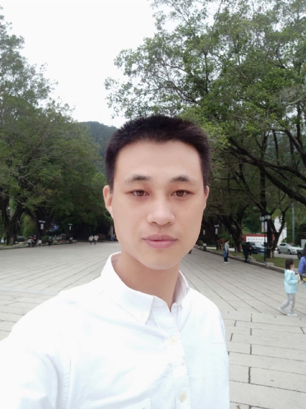 xu的第一张照片--龙岩征婚网
