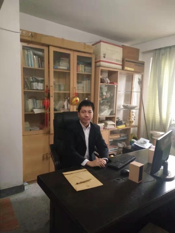临冬城公爵的第一张照片--龙岩征婚网