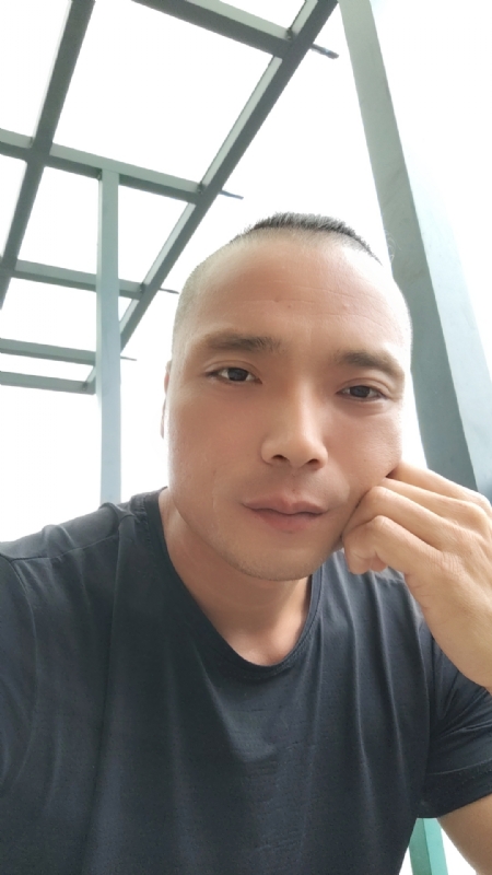伯爵的第三张照片--龙岩征婚网