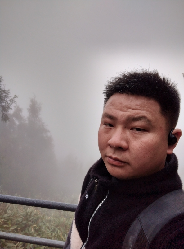 何何何的第一张照片--龙岩征婚网