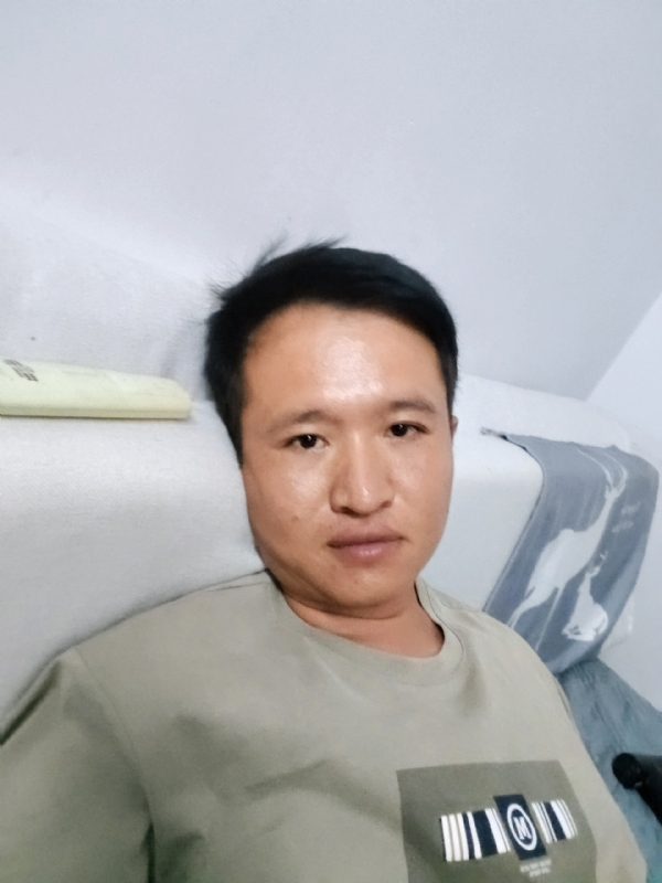 陌生人的第三张照片--龙岩征婚网