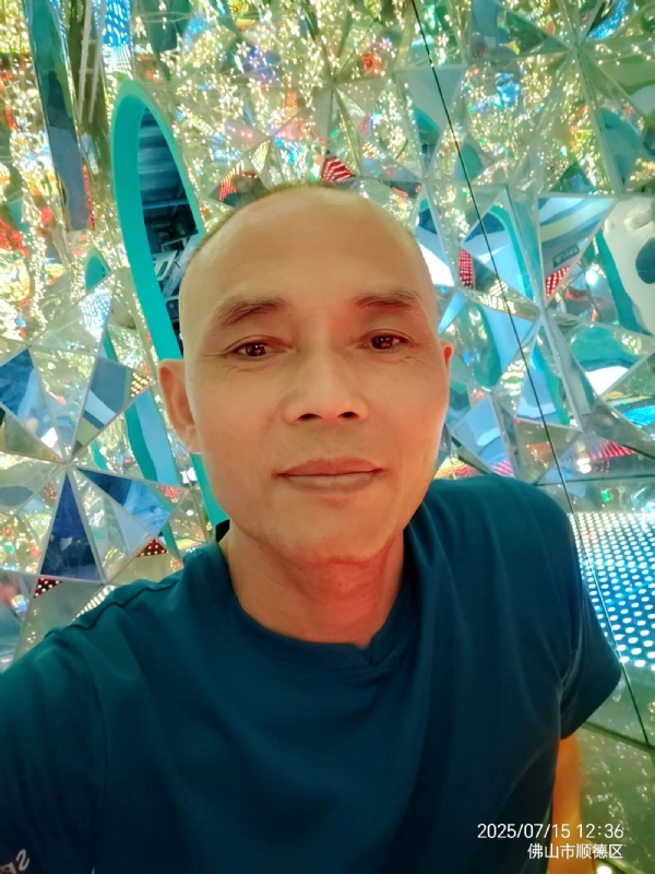 阿里睡不着的第二张照片--龙岩征婚网